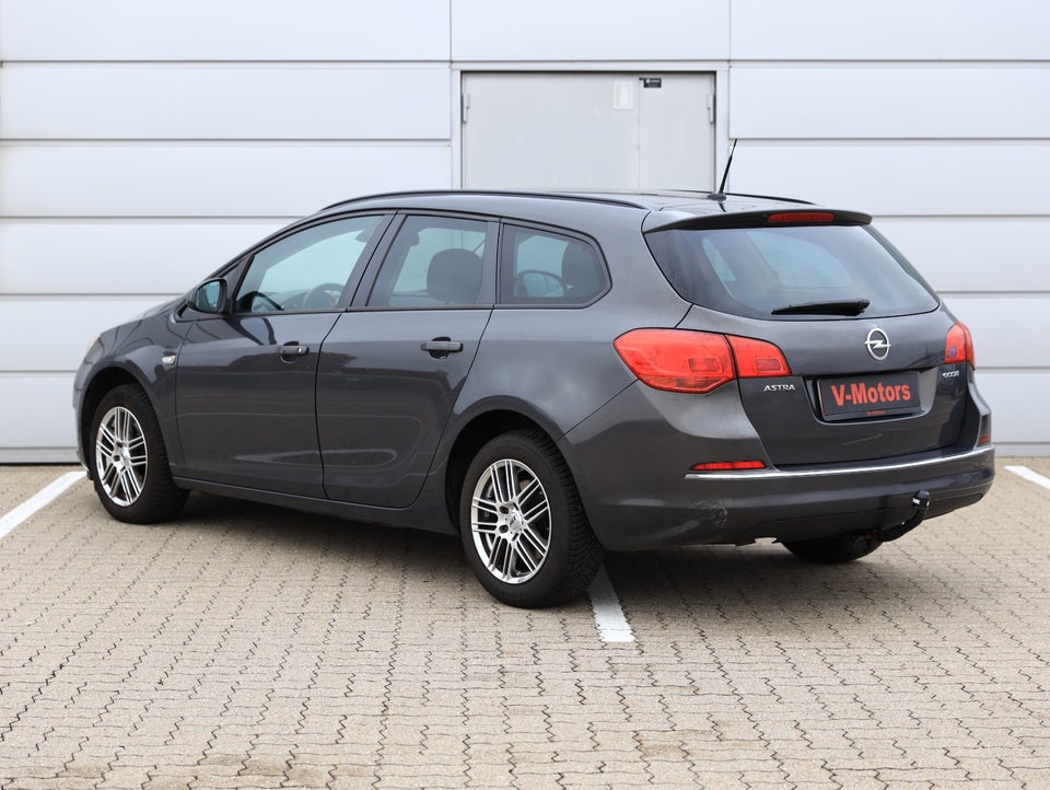 Opel Astra 1,6 CDTi 110 Enjoy Sports Tourer eco 5d