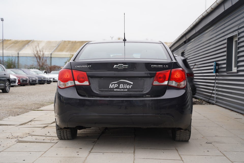 Chevrolet Cruze 2,0 VCDi 125 LSD 4d