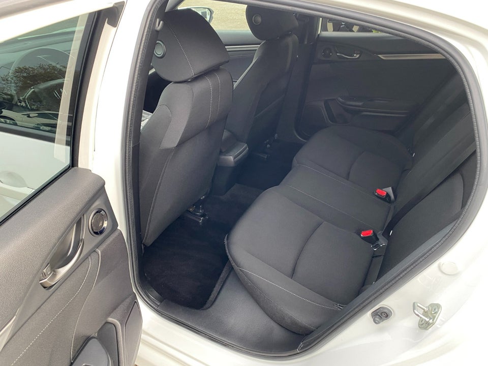 Honda Civic 1,6 i-DTEC Elegance 5d