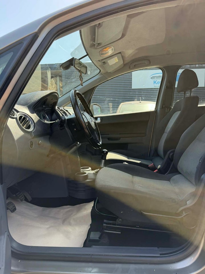 Mitsubishi Colt 1,1 Invite ClearTec 5d