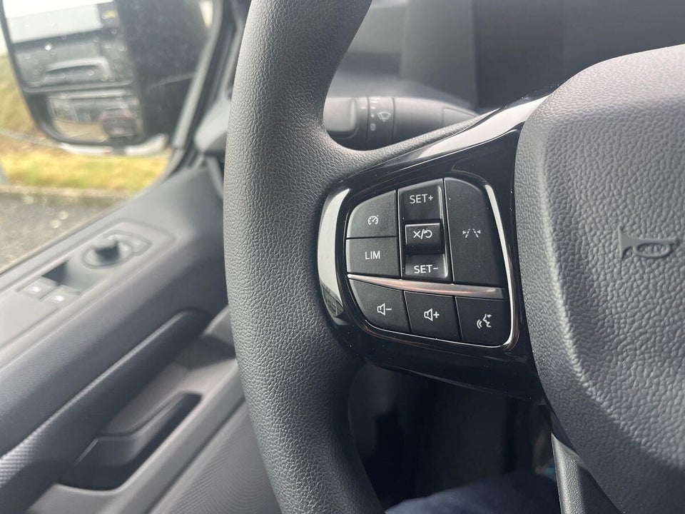 Ford Transit Custom 300L 2,0 EcoBlue Trend