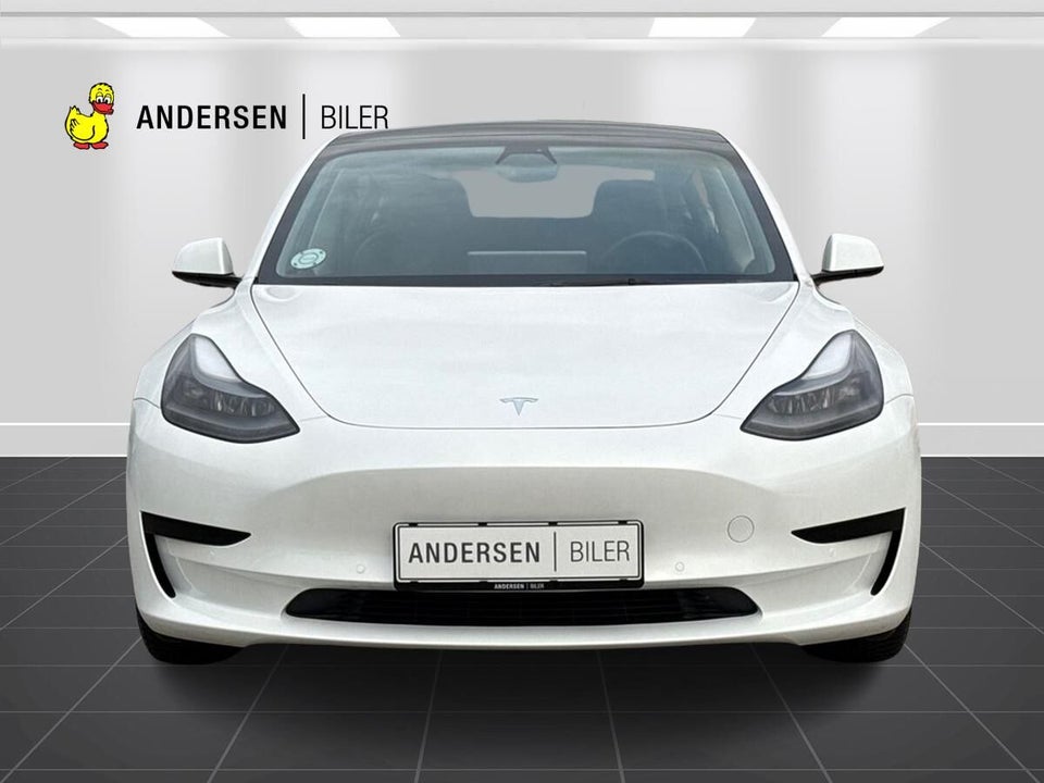 Tesla Model 3 Standard Range+ RWD 4d