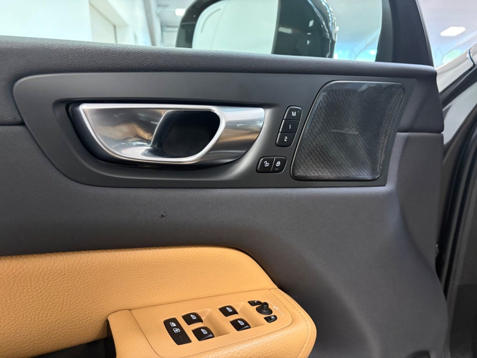 Volvo XC60 2,0 T8 ReCharge Inscription aut. AWD 5d