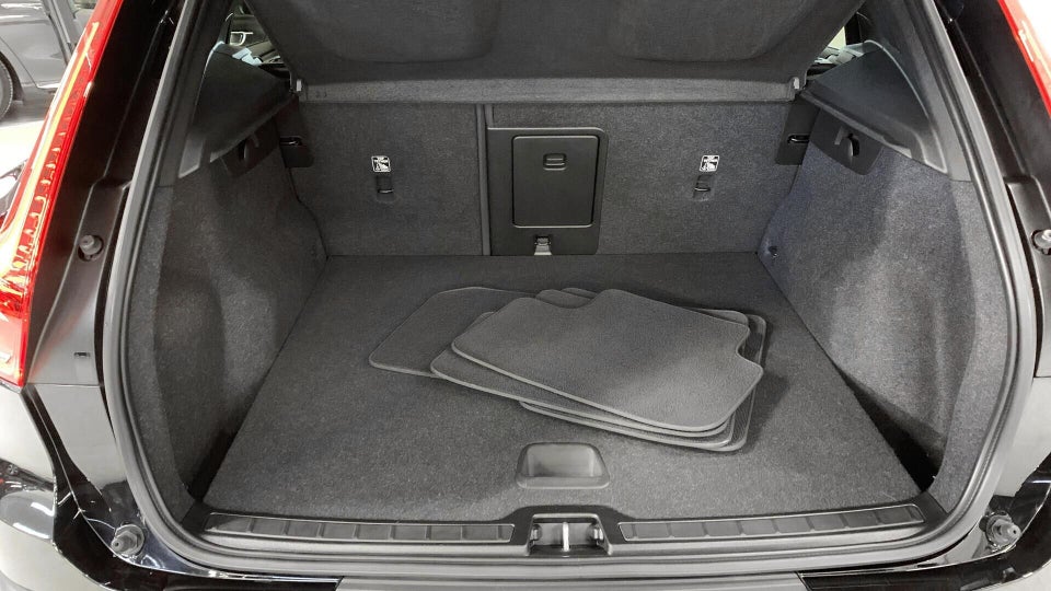 Volvo XC40 P6 ReCharge Core 5d