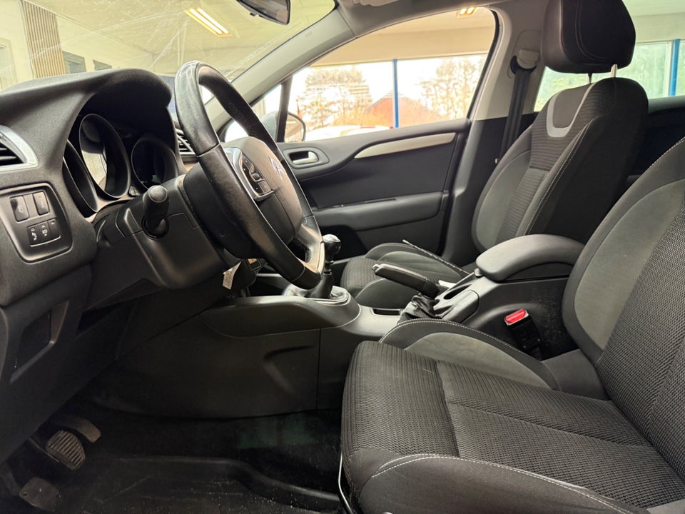 Citroën C4 1,6 BlueHDi 120 Feel+ 5d