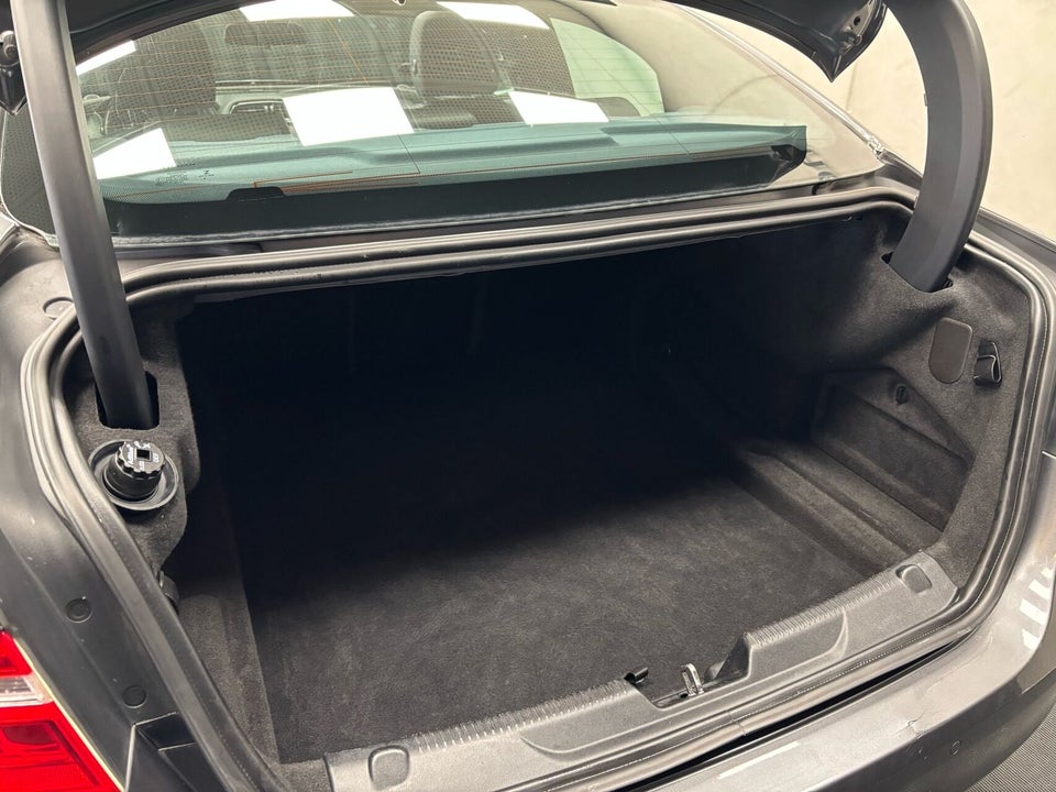 Jaguar XE 2,0 D163 Prestige aut. 4d