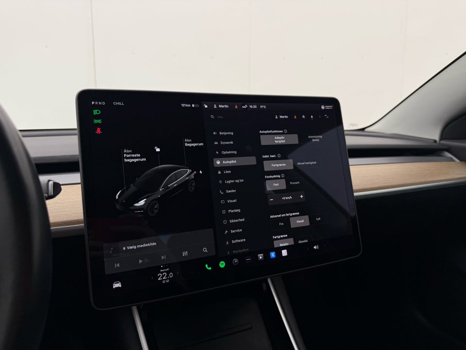 Tesla Model 3 Long Range AWD 4d