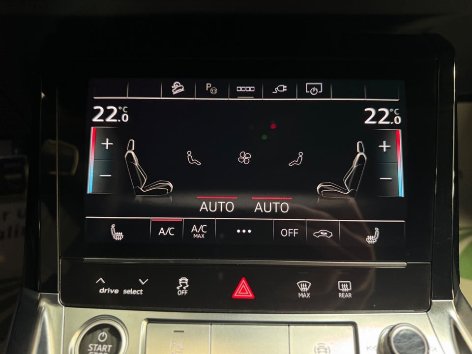 Audi Q8 e-tron 55 S-line quattro 5d