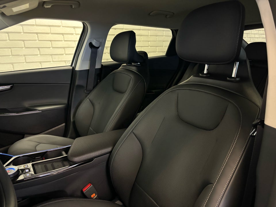 Kia EV6 77 Long Range Upgrade 5d