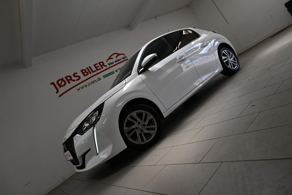 Peugeot 208 1,2 PureTech 100 Selection Tech 5d