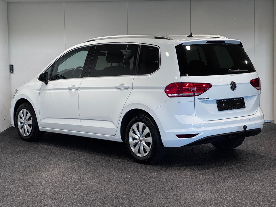 VW Touran 1,6 TDi 115 Comfortline DSG 7prs 5d
