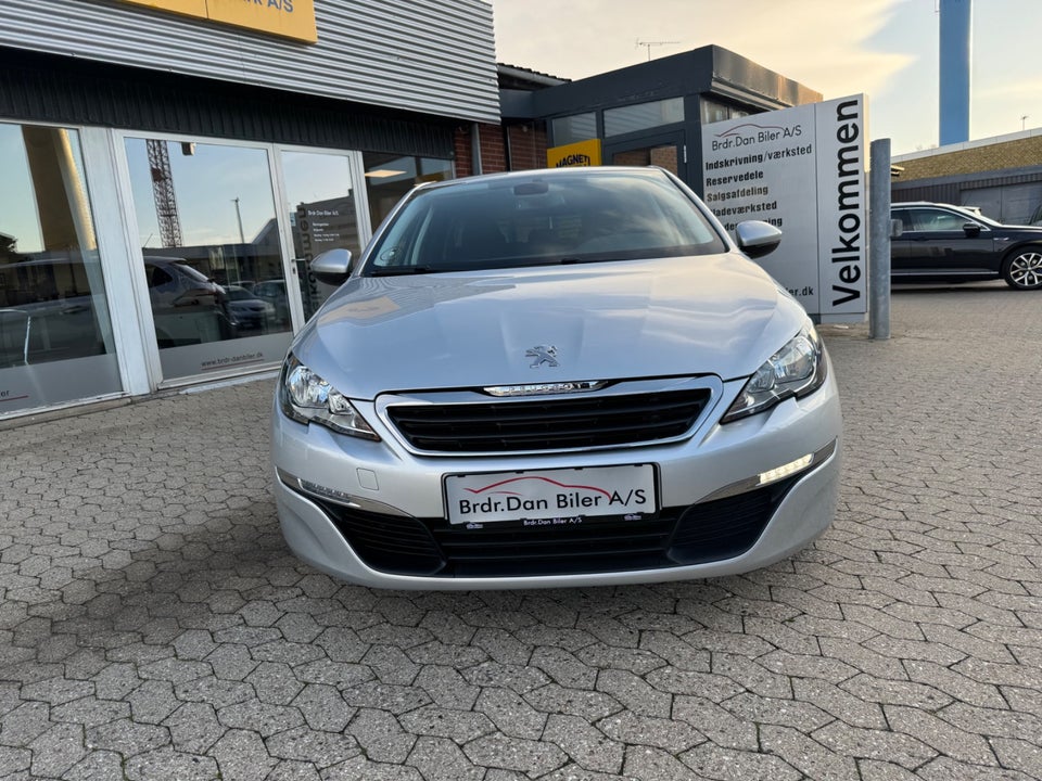 Peugeot 308 1,6 BlueHDi 120 Allure SW 5d