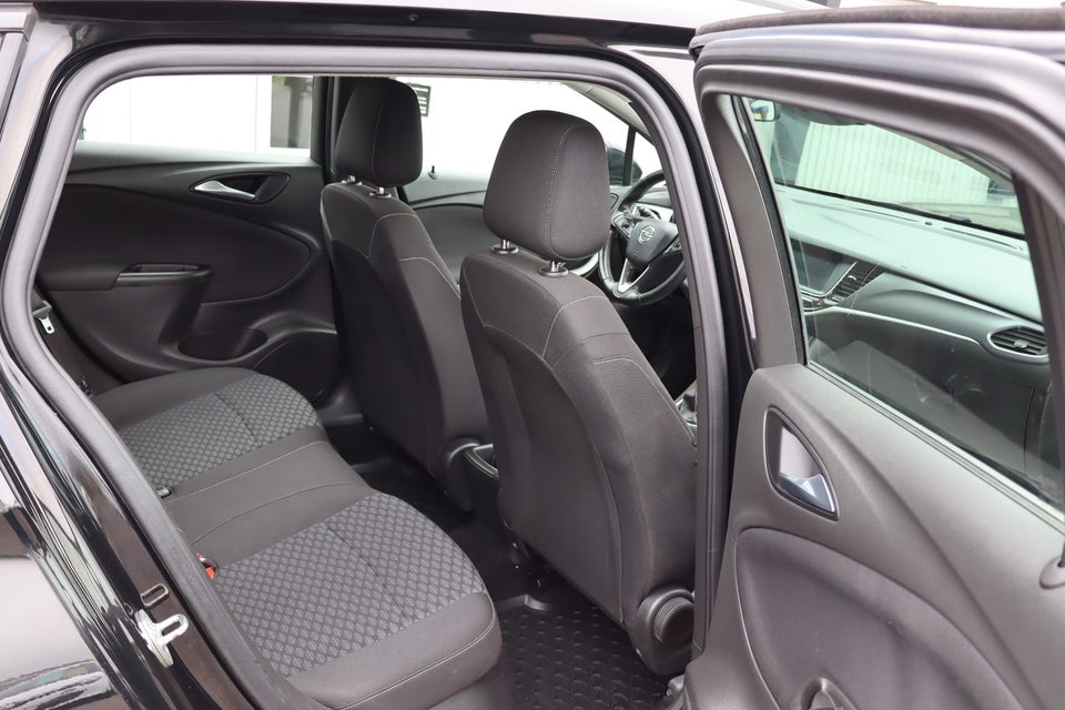 Opel Astra 1,2 T 110 Elegance Sports Tourer 5d