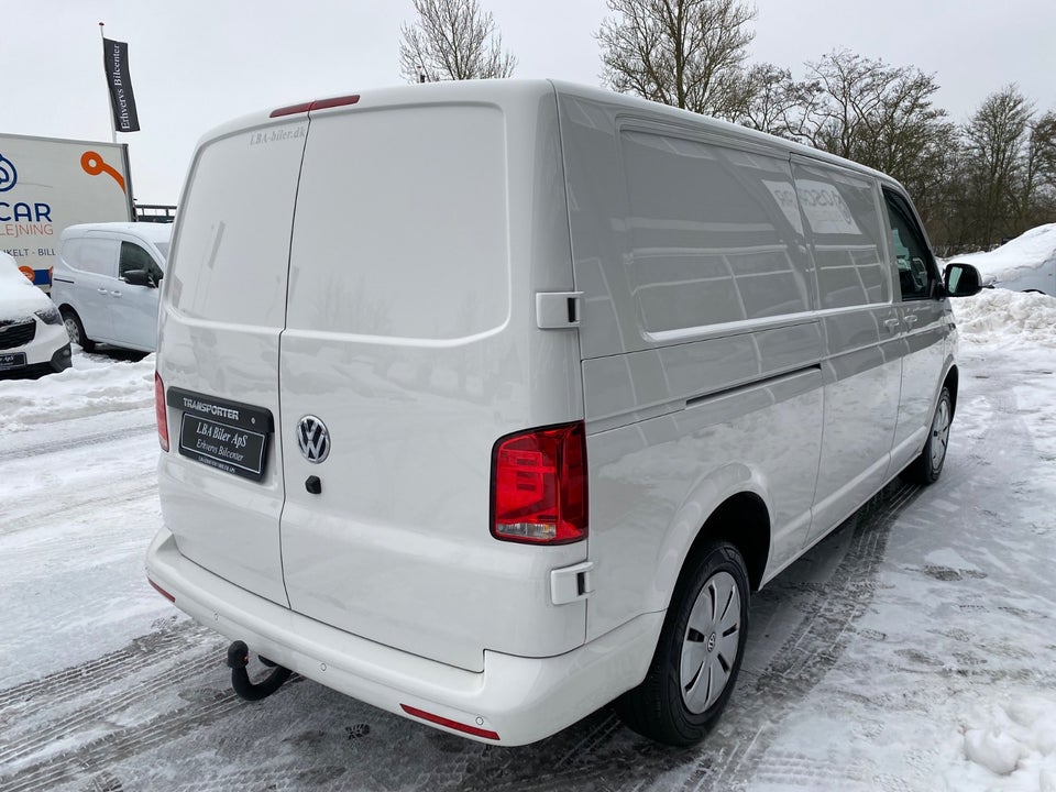 VW Transporter 2,0 TDi 150 Kassevogn DSG lang