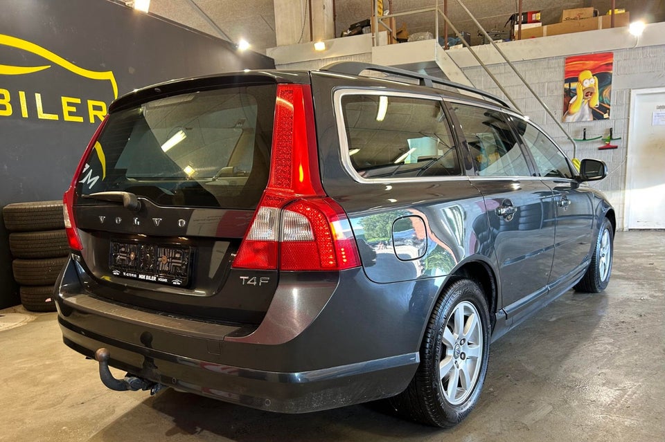 Volvo V70 1,6 T4 180 Kinetic aut. 5d