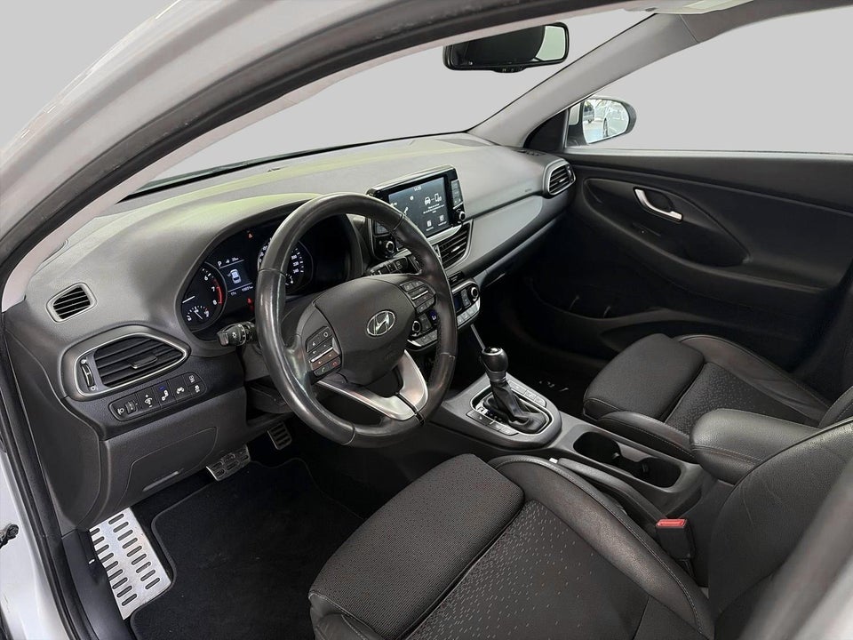 Hyundai i30 1,4 T-GDi Premium stc. DCT 5d