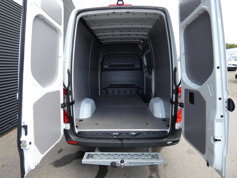 Mercedes Sprinter 317 2,0 CDi A2 Kassevogn aut. RWD