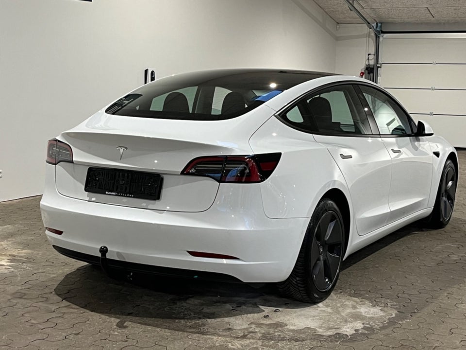 Tesla Model 3 RWD 4d