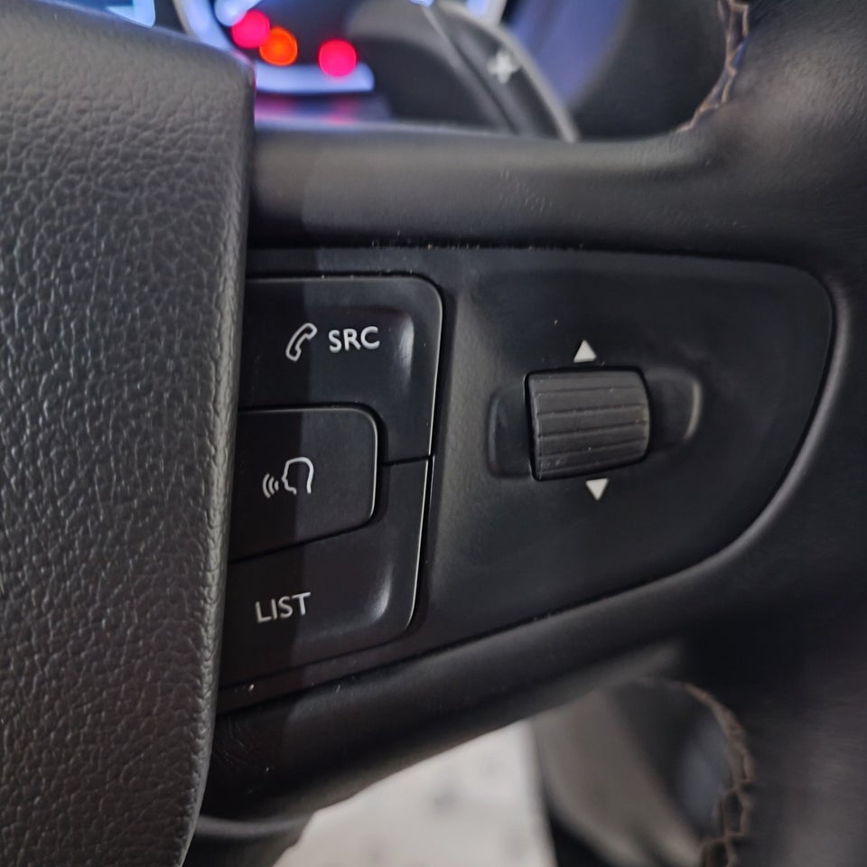 Peugeot Expert 2,0 BlueHDi 144 L2 Premium EAT8 Van