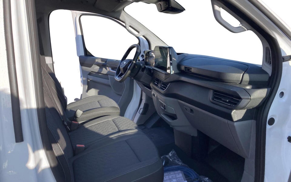Ford E-Transit Custom 320L 64 Limited