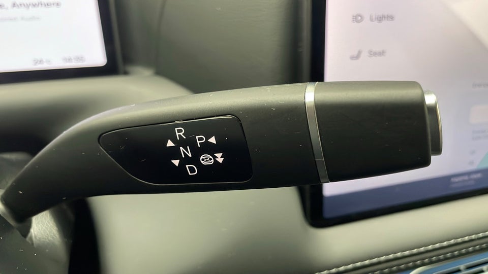 Xpeng G9 Performance 5d