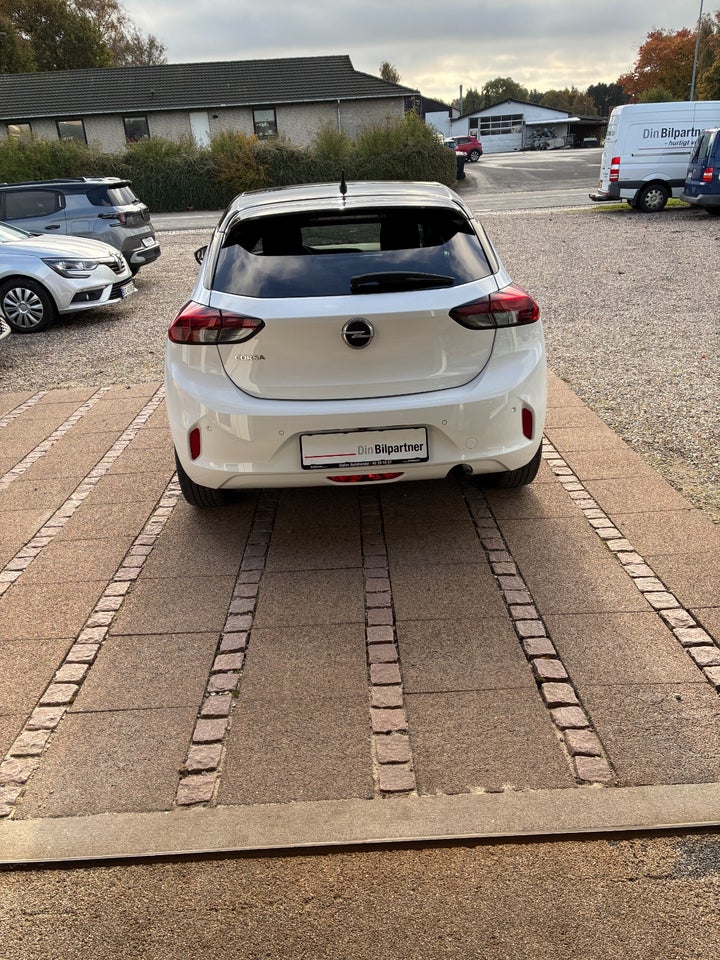 Opel Corsa 1,2 Blanc 5d