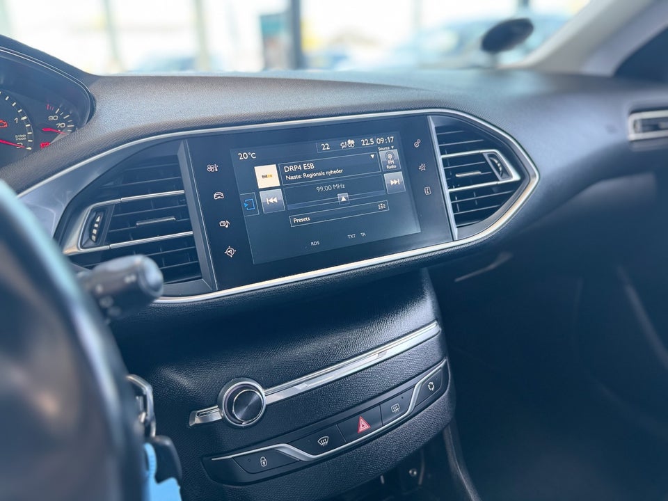 Peugeot 308 1,6 BlueHDi 120 Style SW 5d