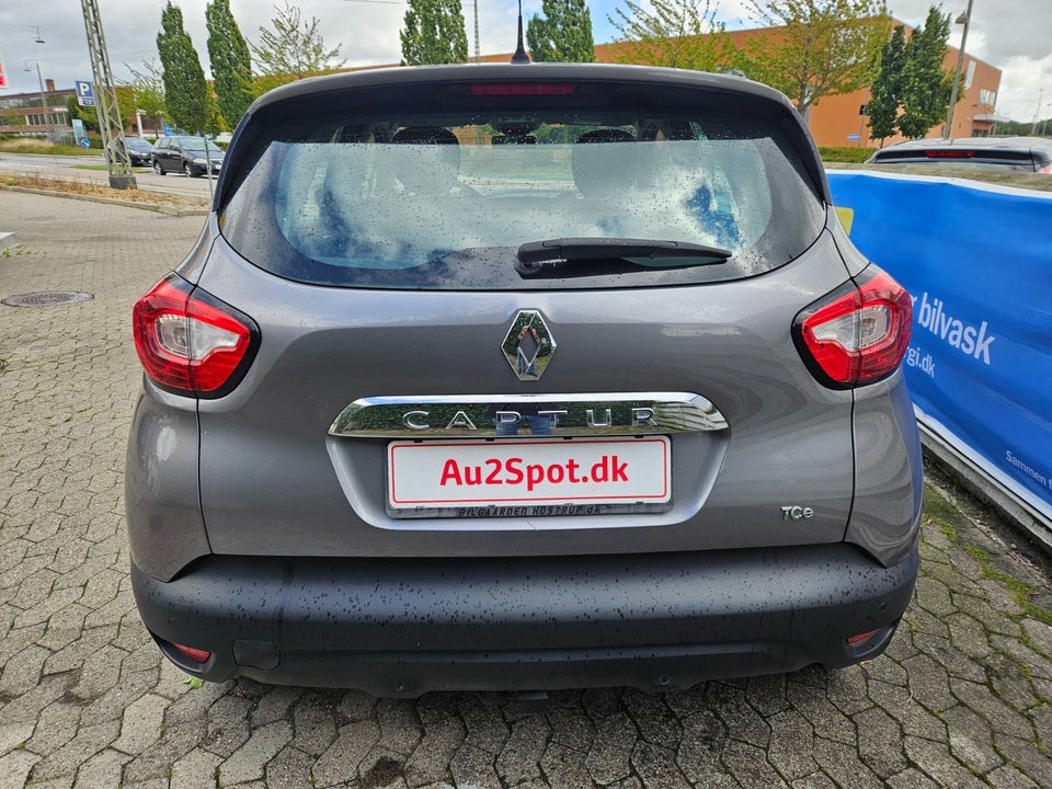 Renault Captur 1,2 TCe 120 Expression EDC 5d