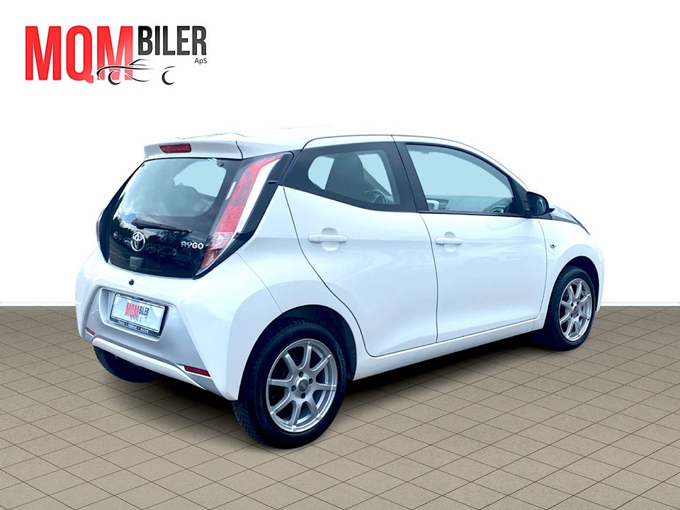 Toyota Aygo 1,0 VVT-i x-pure 5d