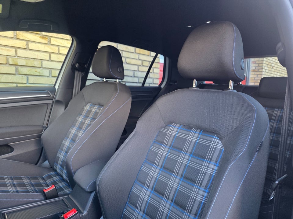 VW Golf VII 1,4 GTE DSG 5d