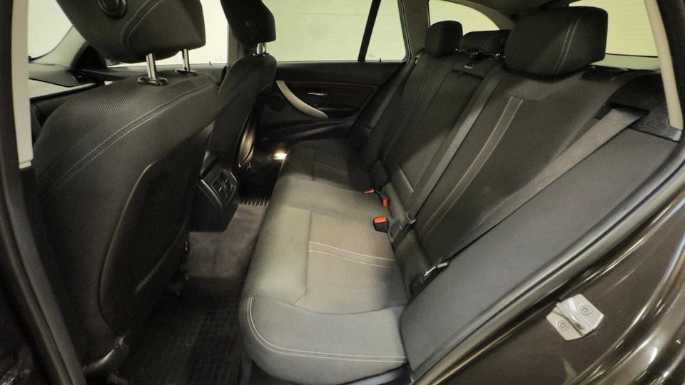 BMW 320d 2,0 aut. 4d