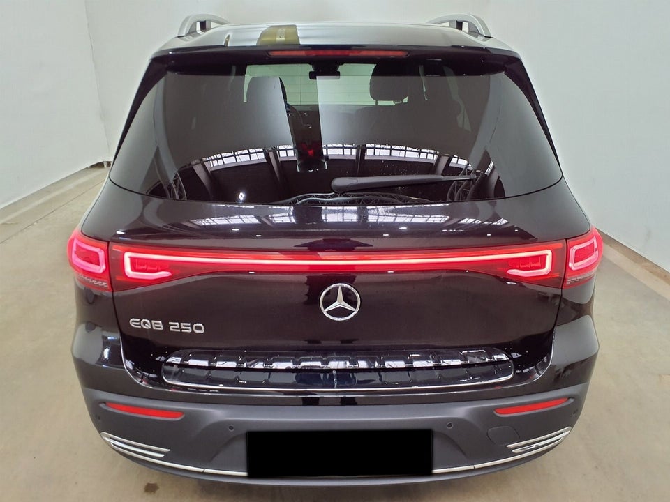 Mercedes EQB250 Progressive 5d