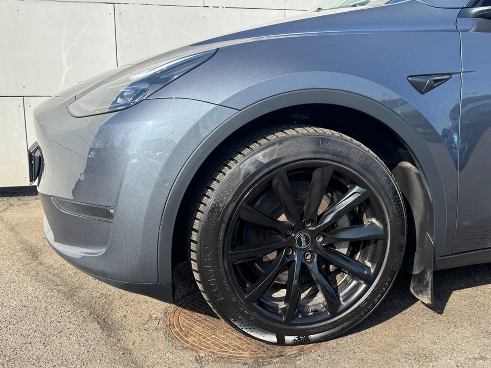 Tesla Model Y Long Range AWD 5d