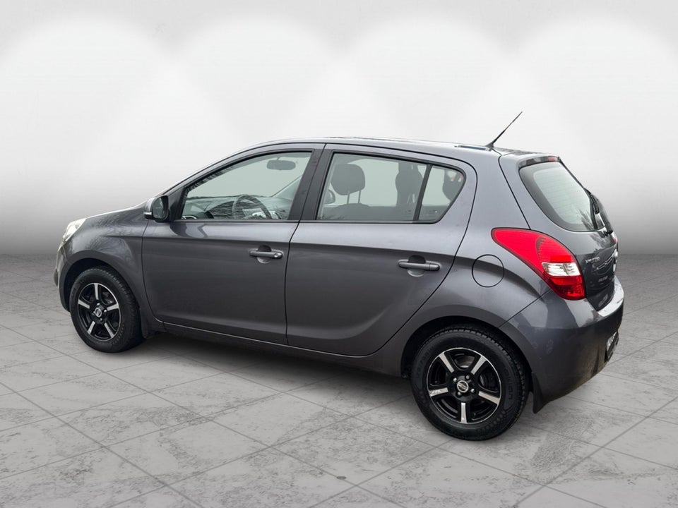 Hyundai i20 1,4 Classic 5d