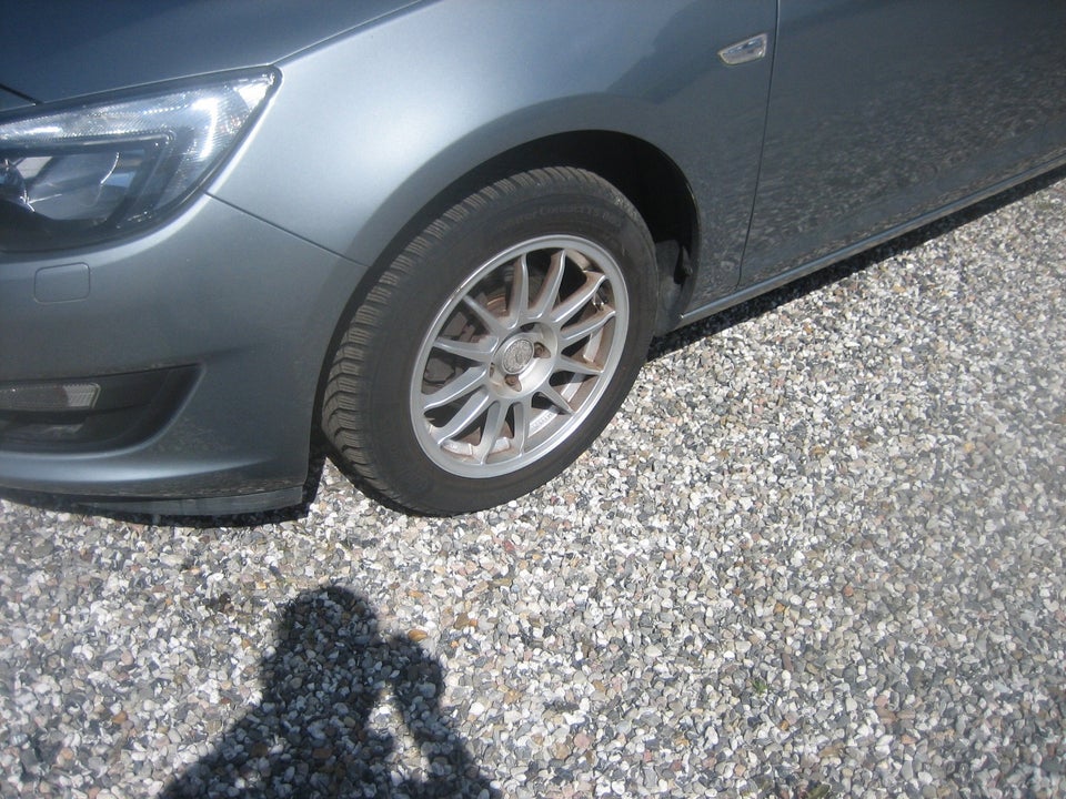 Opel Astra 1,4 100 Limited 5d