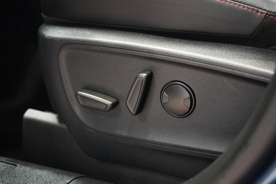 Ford Kuga 2,5 PHEV ST-Line X CVT 5d