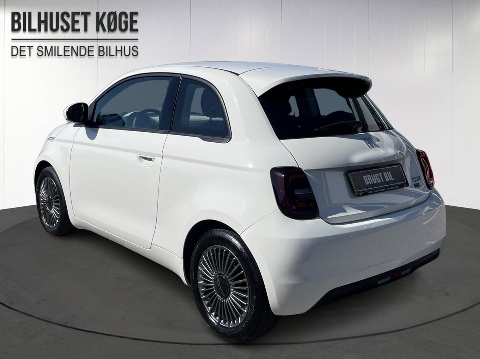 Fiat 500e 42 Icon 3d