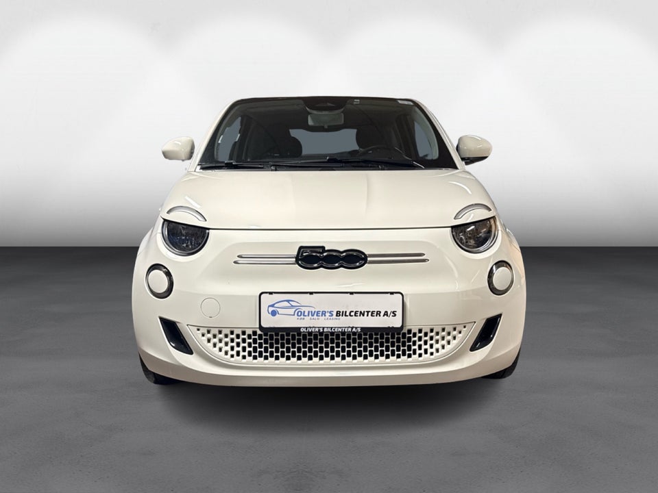 Fiat 500e 42 Icon Sky 3d