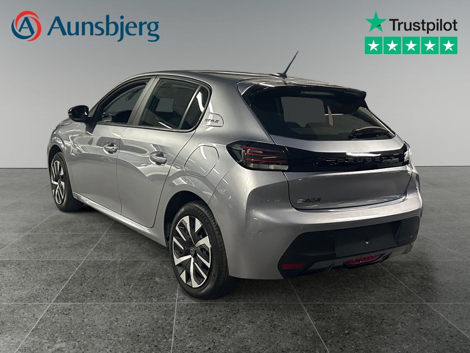 Peugeot e-208 50 Style 5d