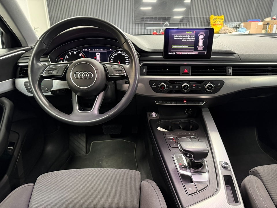 Audi A4 40 TFSi Sport Prestige Tour Avant S-tr. 5d