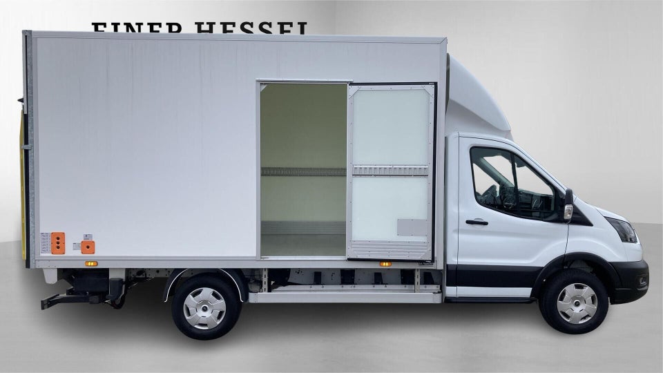 Ford E-Transit 425 L3 Chassis 68 Trend H1 RWD