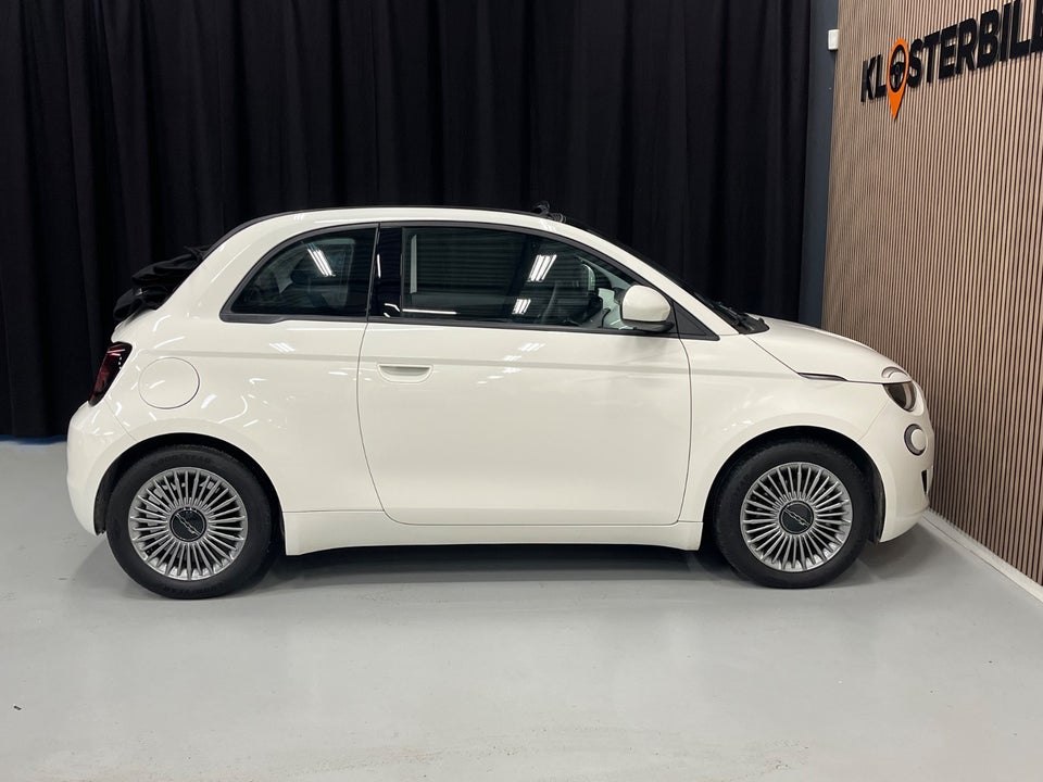 Fiat 500e 42 Icon Cabrio 2d