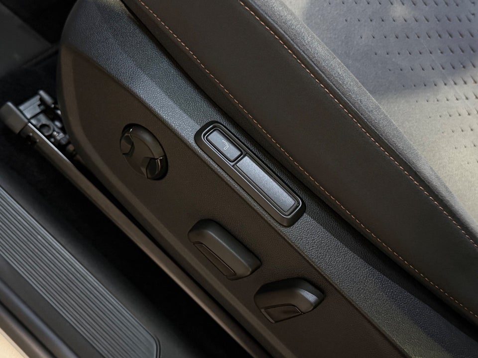 Cupra Born 77 e-Boost Dinamica 5d