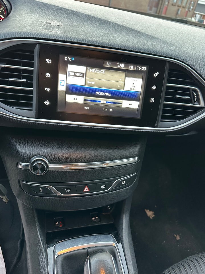 Peugeot 308 1,2 VTi 82 Active 5d