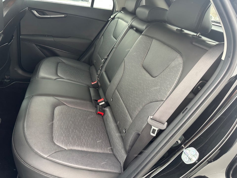 Kia Niro 64 EV Upgrade 5d