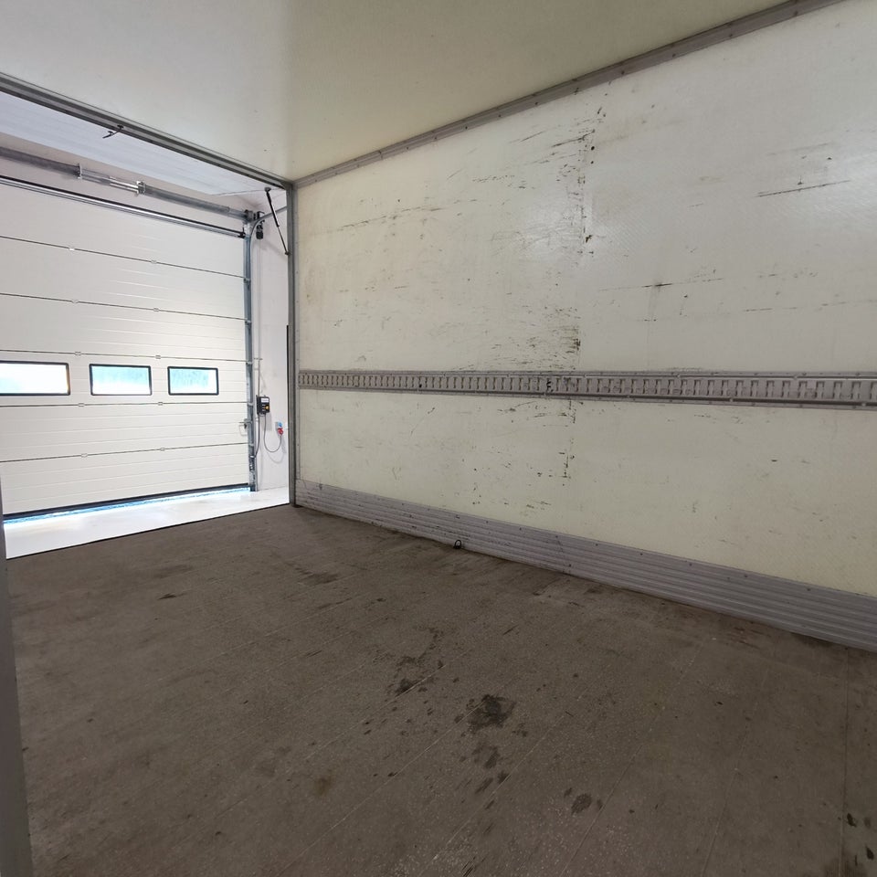 Iveco Daily 2,3 35S16 Alukasse m/lift AG8 2d