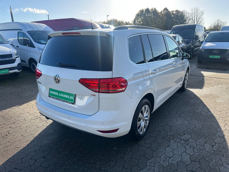 VW Touran 1,6 TDi 115 Comfortline DSG Van 5d