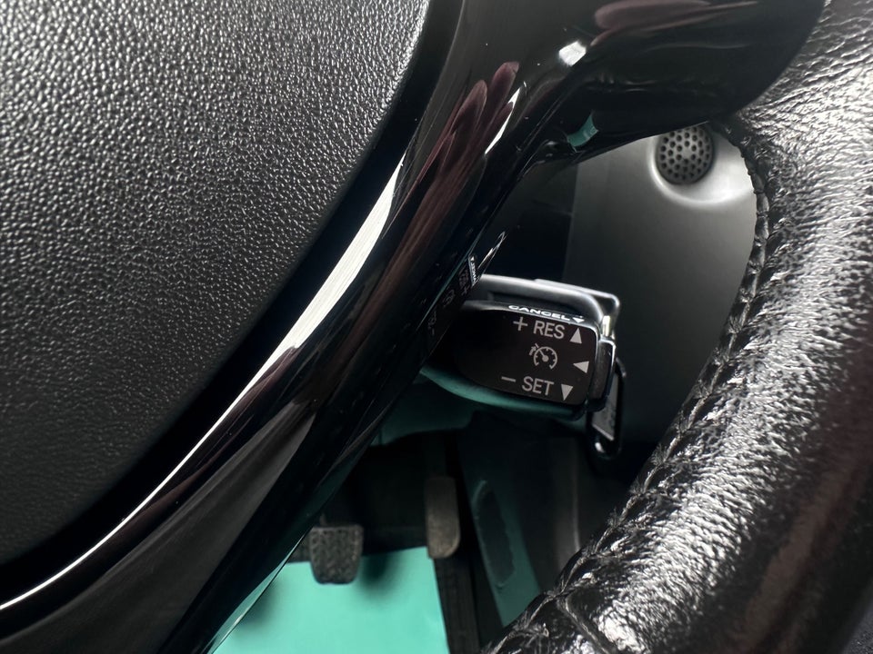 Toyota Aygo 1,0 VVT-i x-plore 5d