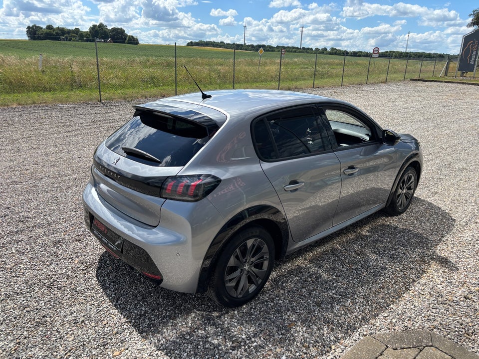 Peugeot e-208 50 Allure 5d