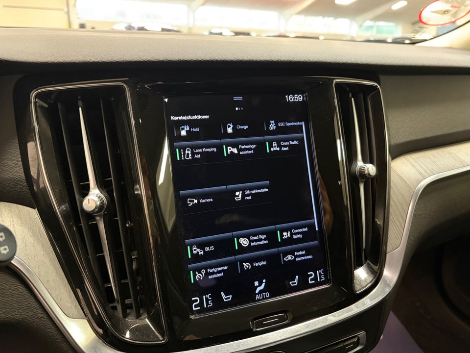 Volvo V60 2,0 T6 ReCharge Inscription aut. AWD 5d